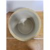 Image 2 : 2 gallon "Union Stoneware" crock, chip on bottom see photos