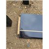 Image 16 : Queen sized 4 post bed frame, wood - some assembly required