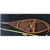 Image 2 : 2 Vintage Snow Shoes