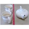 Image 2 : Teapot & 2 Matching Mugs