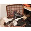 Image 2 : Luggage,purses, skates Cat A