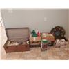 Image 1 : Christmas items, trunk Cat A