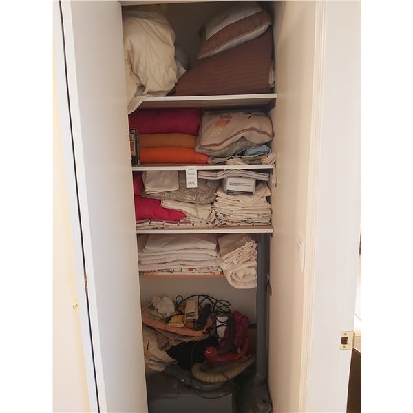 Dirt Devil, Elelctrolux vacuumed, linens B