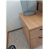 Image 4 : Desk, filing cabinet, office supplies B