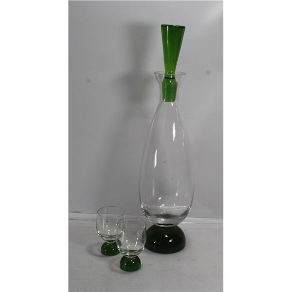 ART GLASS GREEN AND CLEAR DECANTER AND GLASSES FOR