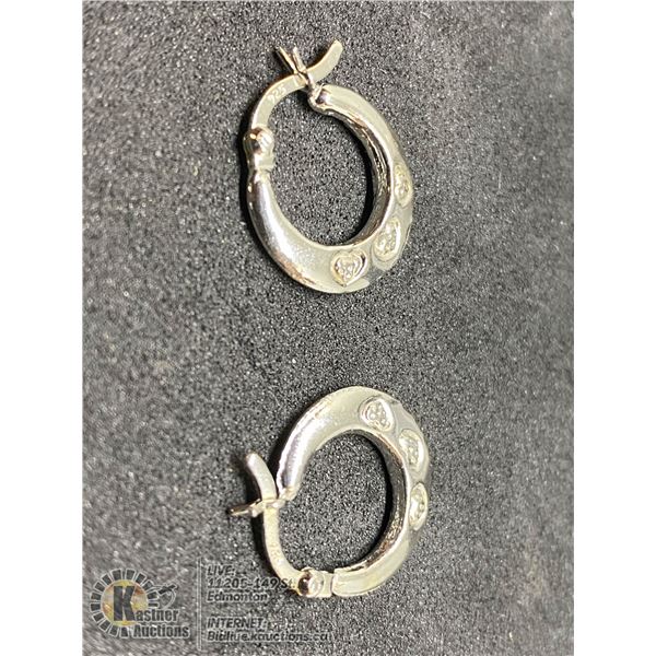 BZ419-152 SILVER SMALL HOOP EARRINGS