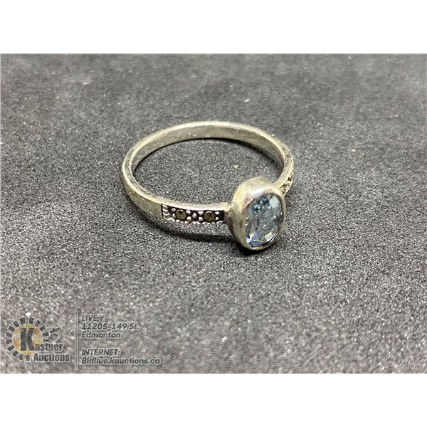 BZ419-181 SILVER BLUE TOPAZ RING