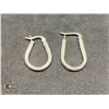 Image 1 : BZ419-184 SILVER U SHAPED HOOP EARRINGS