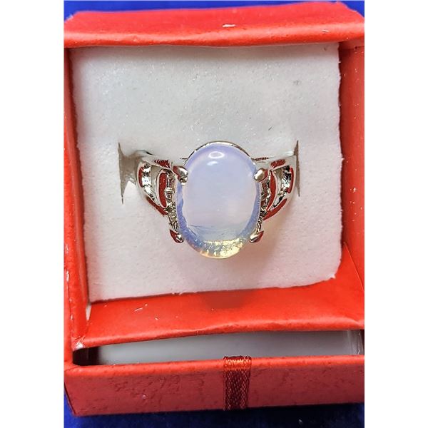 11)  OVAL AND OPALINE RING SET IN 925 STAMPED