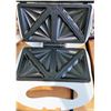 Image 1 : 20)  SALTON PANNI/SANDWICH/WAFFLE MAKER