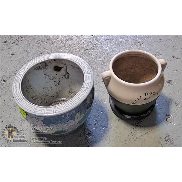 PAIR OF CERAMIC PLANTING POTS