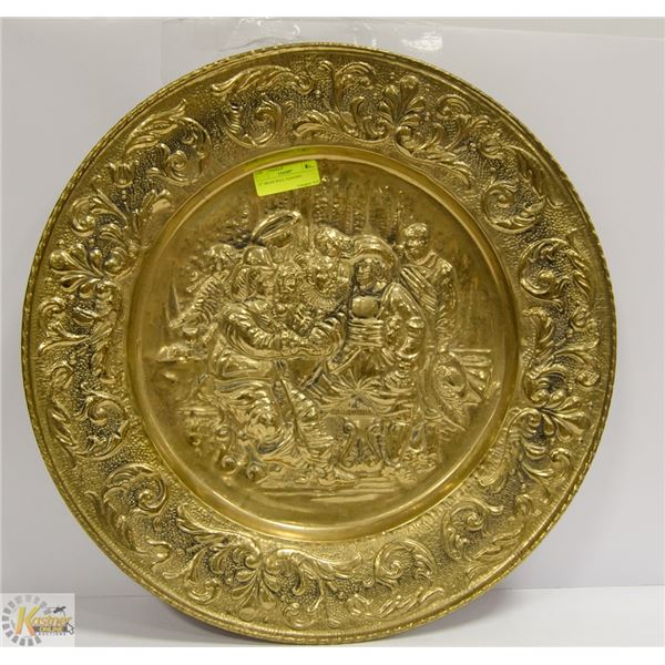 23" BRASS WALL HANGING