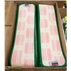 Image 1 : CASE OF RUBBERMAID 36 INCH HYGEN DUST MOP PADS