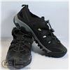 Image 1 : SAGUARO MENS HIKING SHOES SIZE 11.