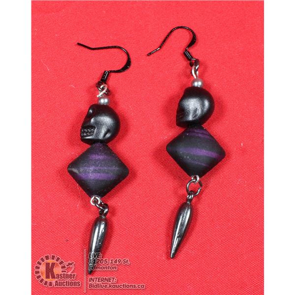 BLACK SKULLS DANGLY EARRINGS