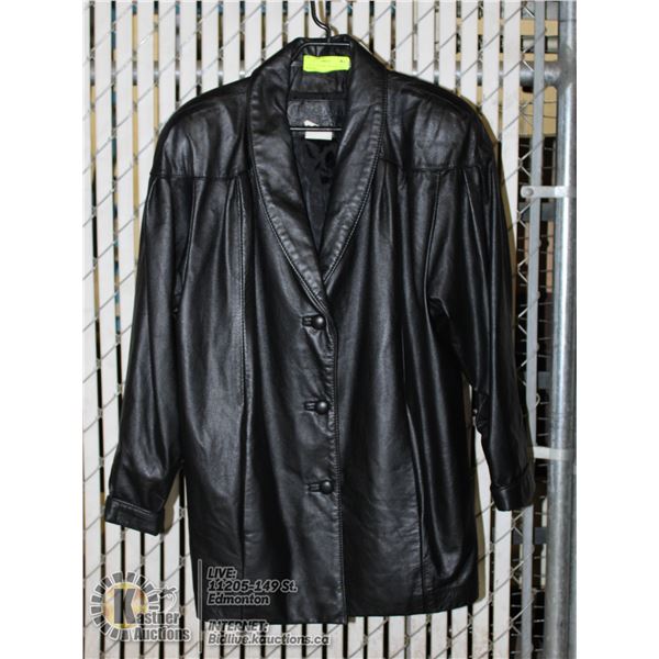 LADIE'S LEATHER CAR COAT- SIZE MEDIUM-
