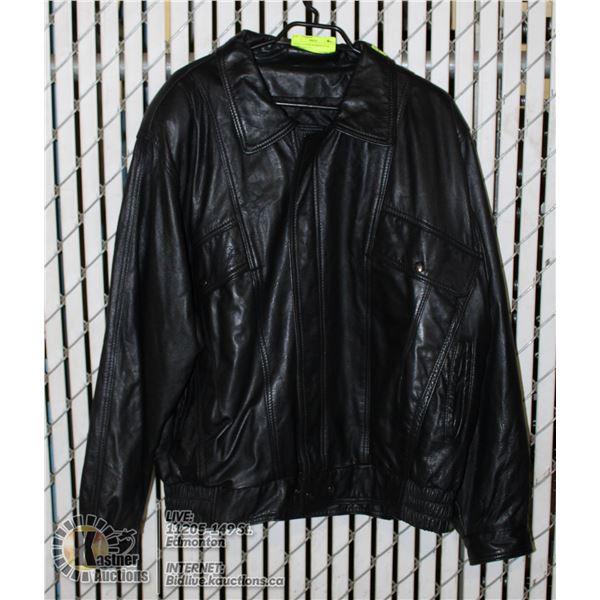 MEN'S LEATHER BOMBER STYLE JACKET- SIZE XL-