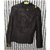 Image 1 : "NESS BRAND" LEATHER LADIES BIKER STYLE JACKET-