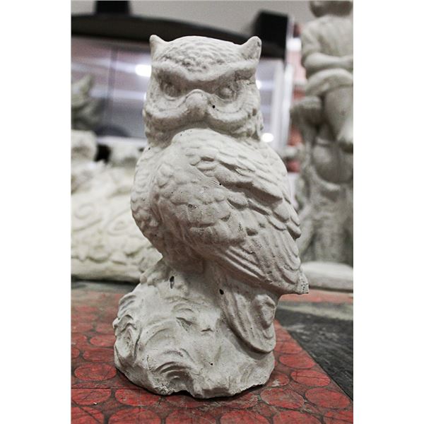 CONCRETE OWL 11 INCH TALL STATUE