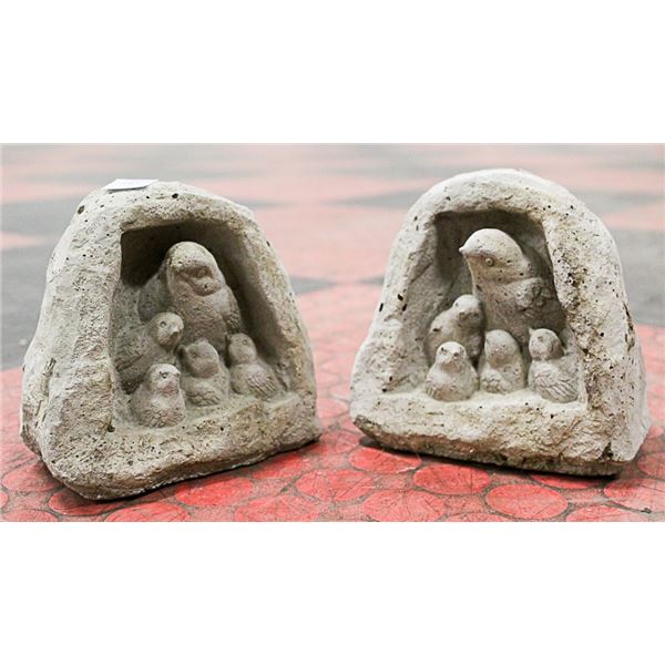 PAIR OF CONCRETE FAMILY OF BIRDS 5 INCH TALL