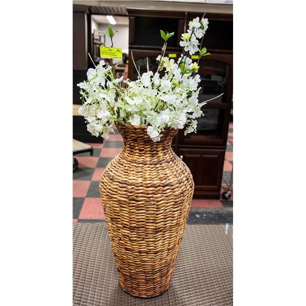 SHOWHOME 32 IN WICKER BASKET,DELICATE FLOWERS