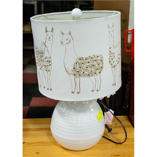 SHOWHOME LLAMA LAMP 22 INCHES TALL