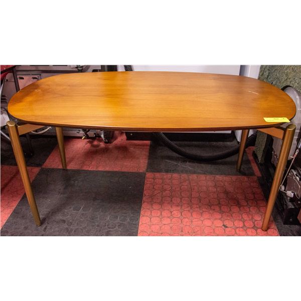 SHOWHOME COFFEE TABLE 17.5 INCHES TALL