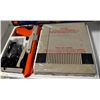 Image 5 : NINTENDO ENTERTAINMENT SYSTEM IN BOX W/ GUN