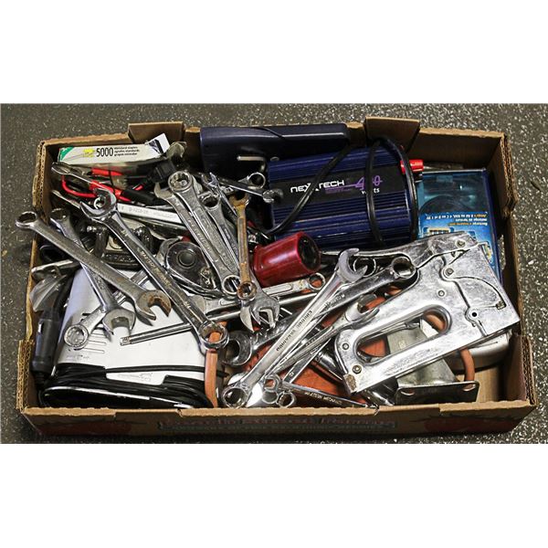 TRAY OF ASSORTED TOOLS