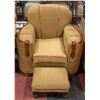 Image 1 : ANTIQUE LIVING ROOM CHAIR WITH OTTOMAN