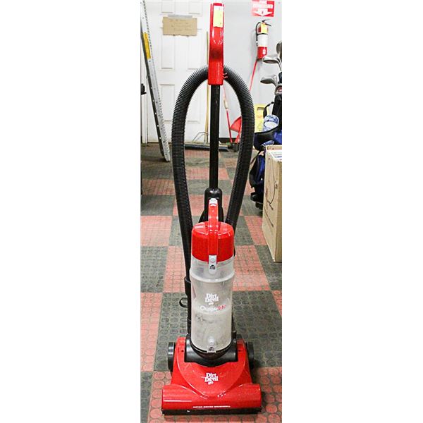 DIRT DEVIL VACUUM