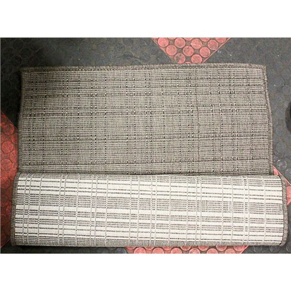 OUTDOOR MAT
