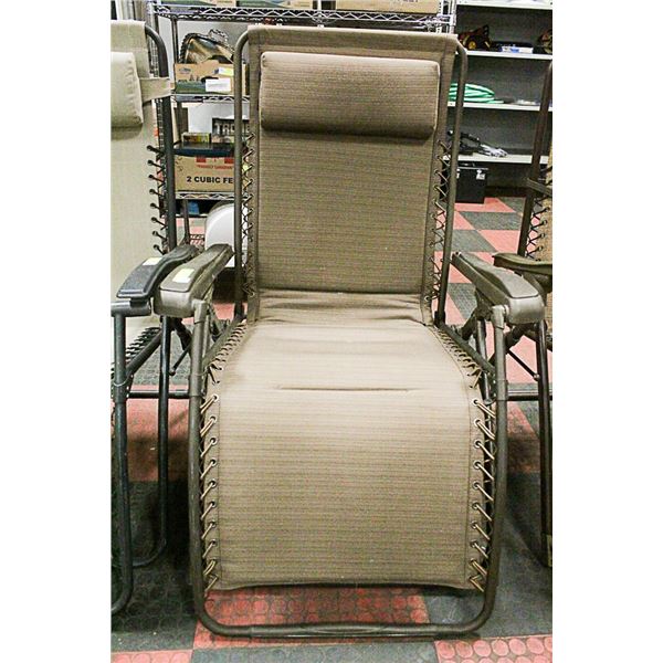 OUTDOOR LOUNGING CHAIR