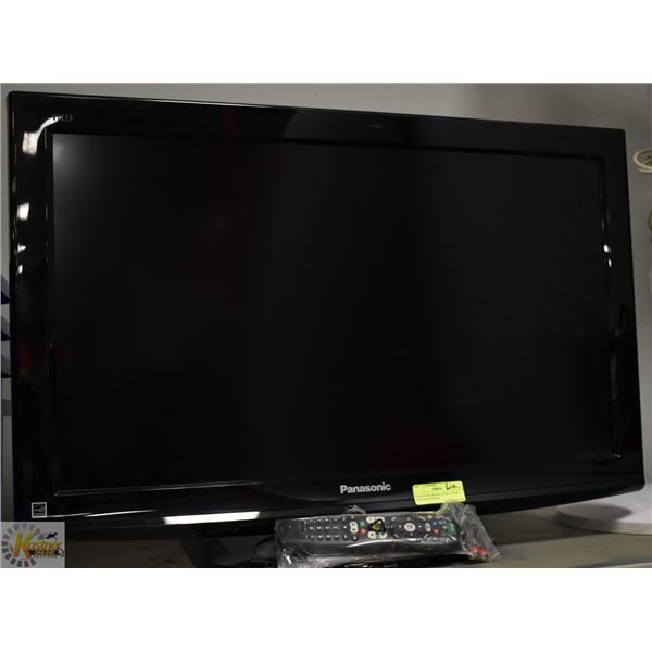 PANASONIC MODEL L32X1 LCD HI DEF FLAT SCREEN
