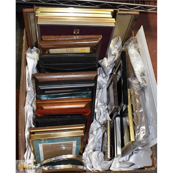 PICTURE FRAMES- LARGE LOT OF ASSORTED SIZES