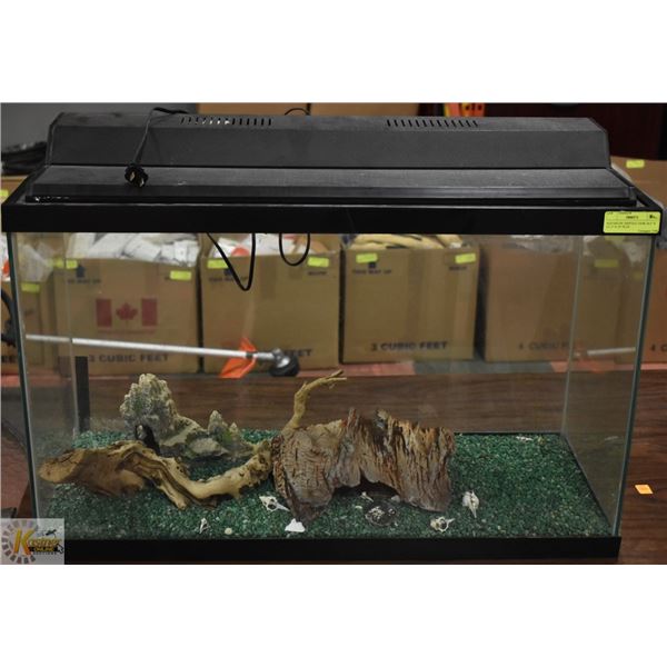 AQUARIUM / REPTILE TANK 30.5" X 12.5" X 19" PLUS