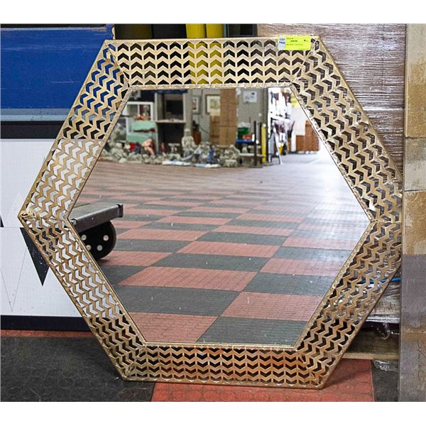 SHOWHOME WALL HANGING MIRROR