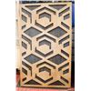 Image 1 : SHOWHOME WOOD WALL HANGING 30 X 18.5 INCHES