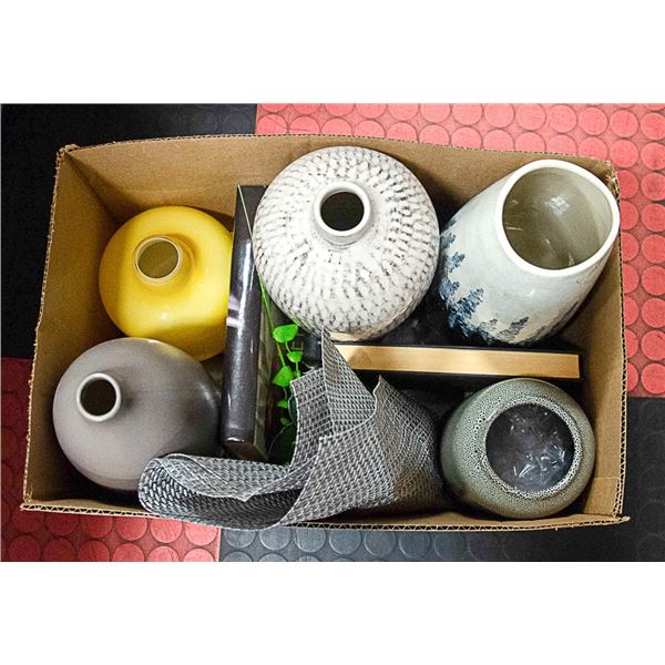 SHOWHOME BOX OF ASSORTED HOME DECOR