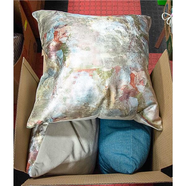 SHOWHOME BOX OF PILLOWS