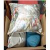 Image 1 : SHOWHOME BOX OF PILLOWS