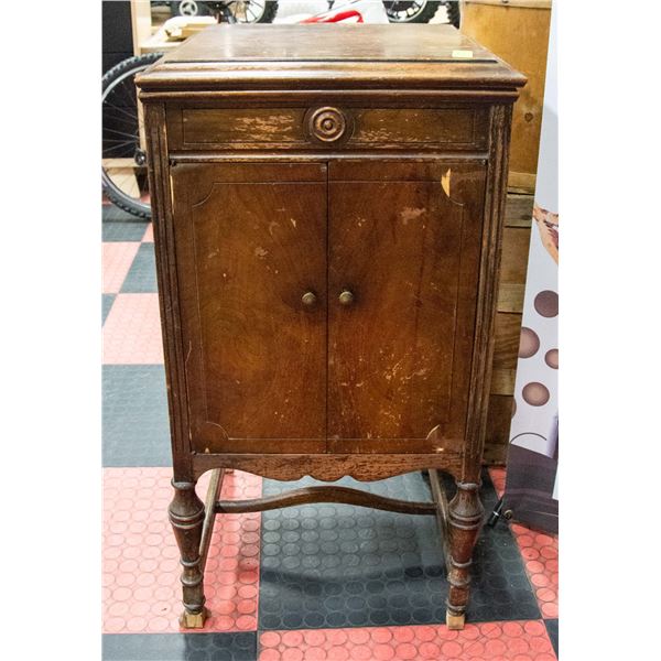 VICTROLA PHONOGRSPH  WORKING,