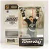 Image 1 : McFARLANE GRETZKY KINGS LEGENDS SERIES 1 FIGURE