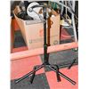 Image 1 : ADJUSTABLE GUITAR STAND