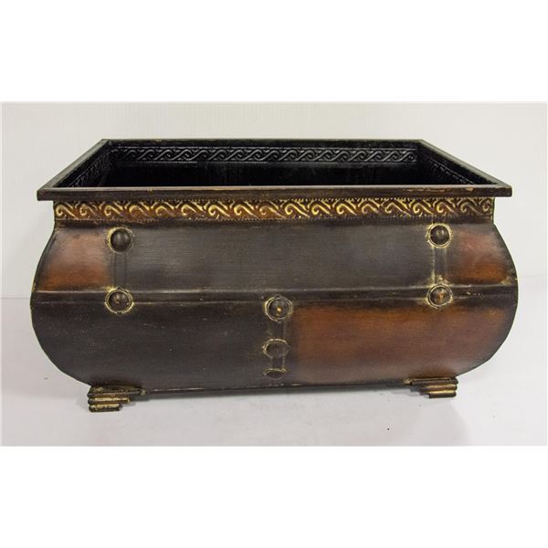 DECORATIVE METAL RECTANGULAR BOX/PLANTER -