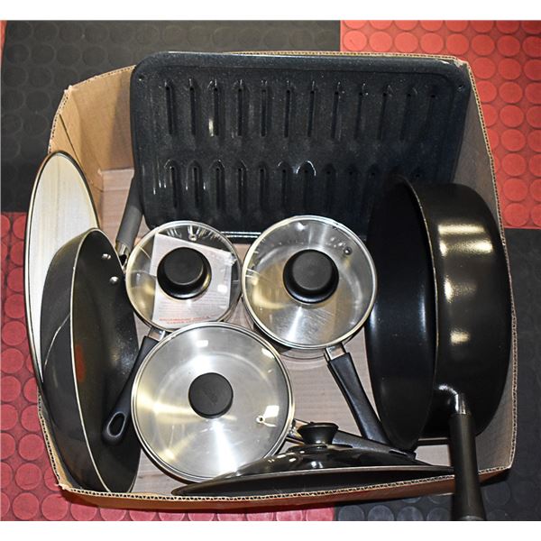 LARGE BOX OF POTS AND PANS - 3 POT SET WITH