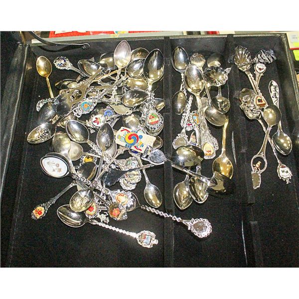 CASE OF VINTAGE WORLD COLLECTOR SPOONS