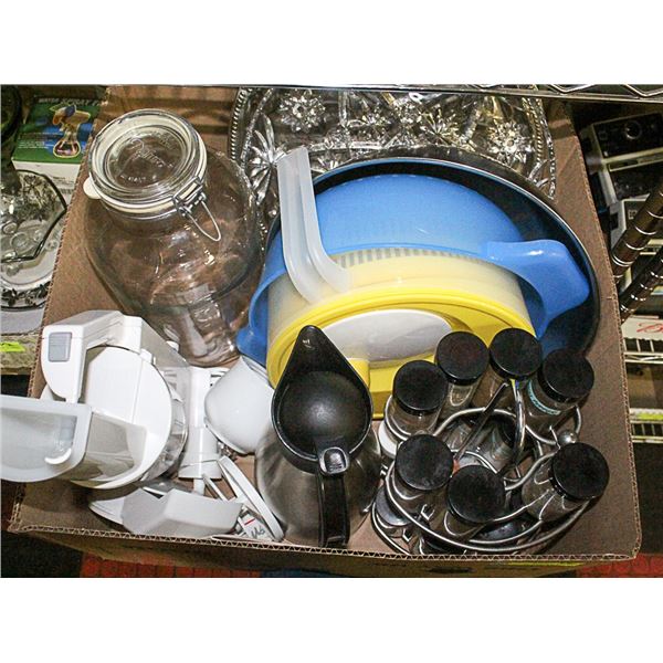 LARGE BOX OF KITCHEN APPLIANCE AND