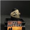Image 2 : BOSTON BRUINS N.H.L 1970 "ORR" CHAMPIONSHIP REPLICA RING (ref841)