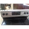 Image 2 : Frigidaire Stainless Steel Stove
